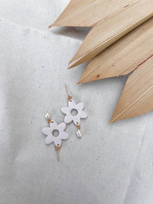 Dahlia Dangles | Cream