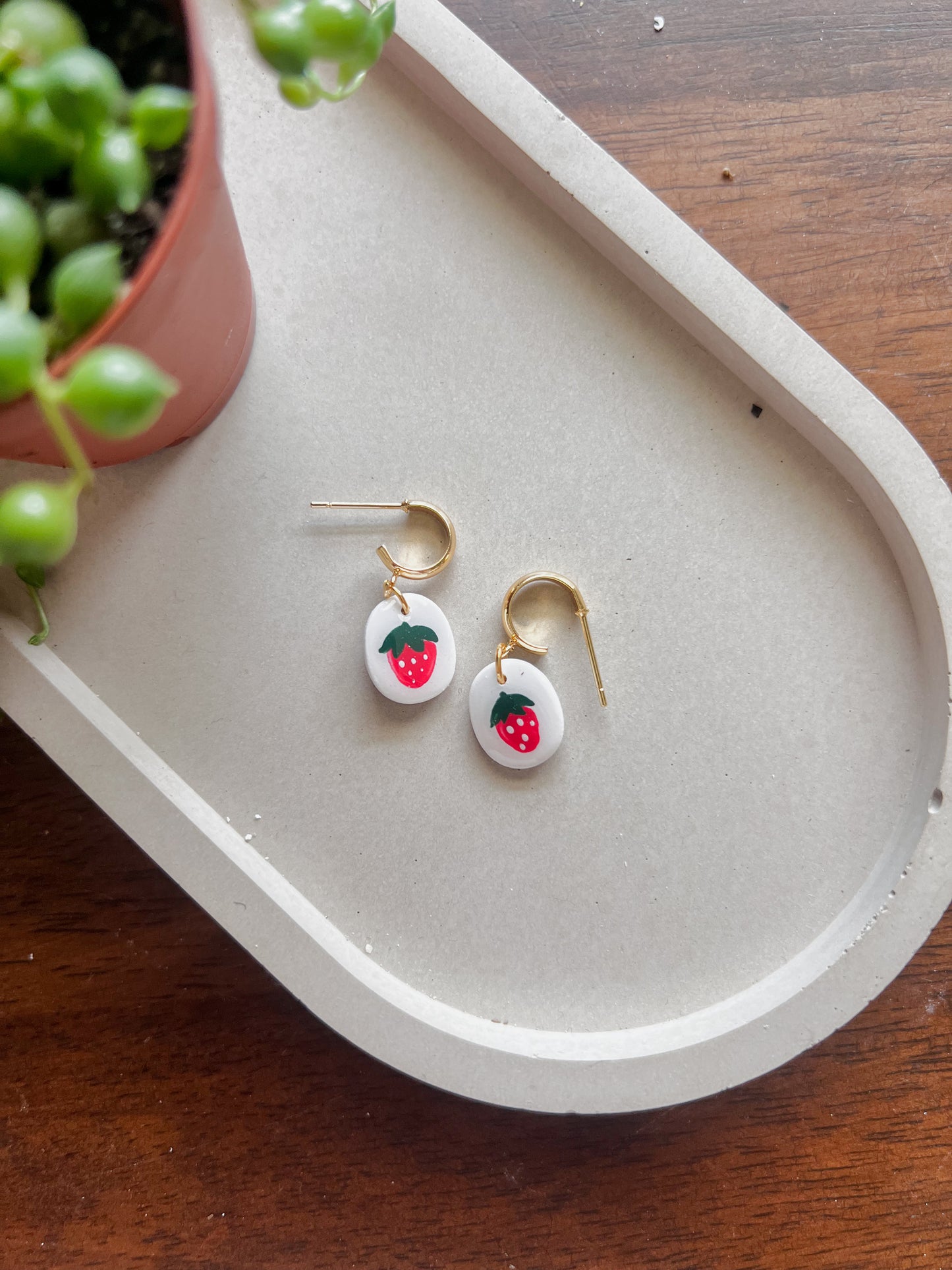 Maggie Dangles | Strawberries