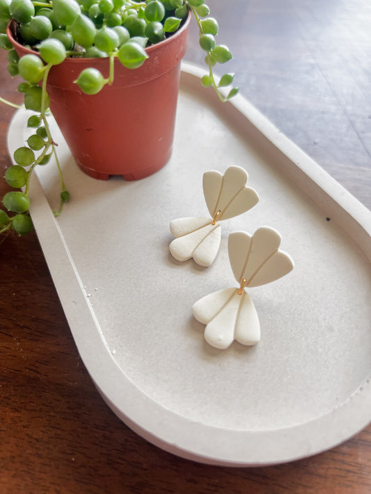 Vera Dangles | Butter